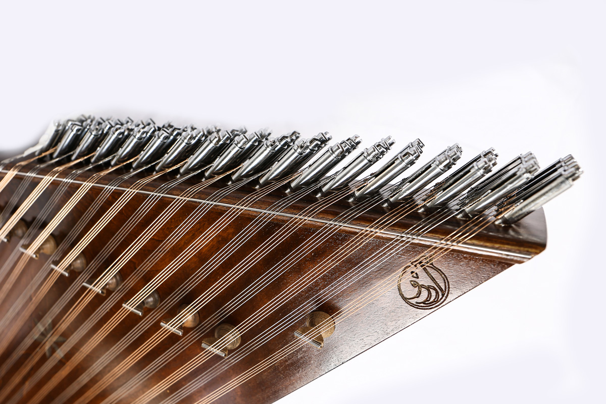 Persian Santoor by Davoud Shirazi - model Arezoo Vijeh Sol tuned