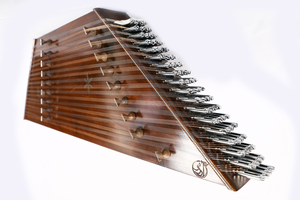 Persian Santoor by Davoud Shirazi - model Arezoo Vijeh La tuned