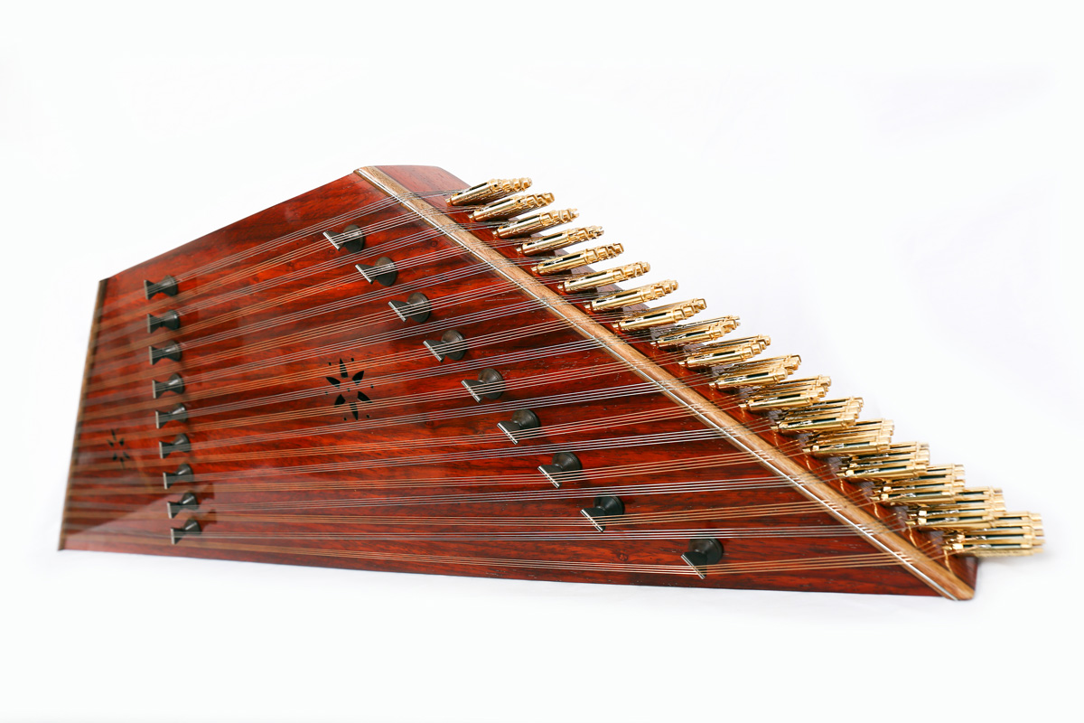 Persian Santoor by Davoud Shirazi - model Yaghoot Sorkh La tuned