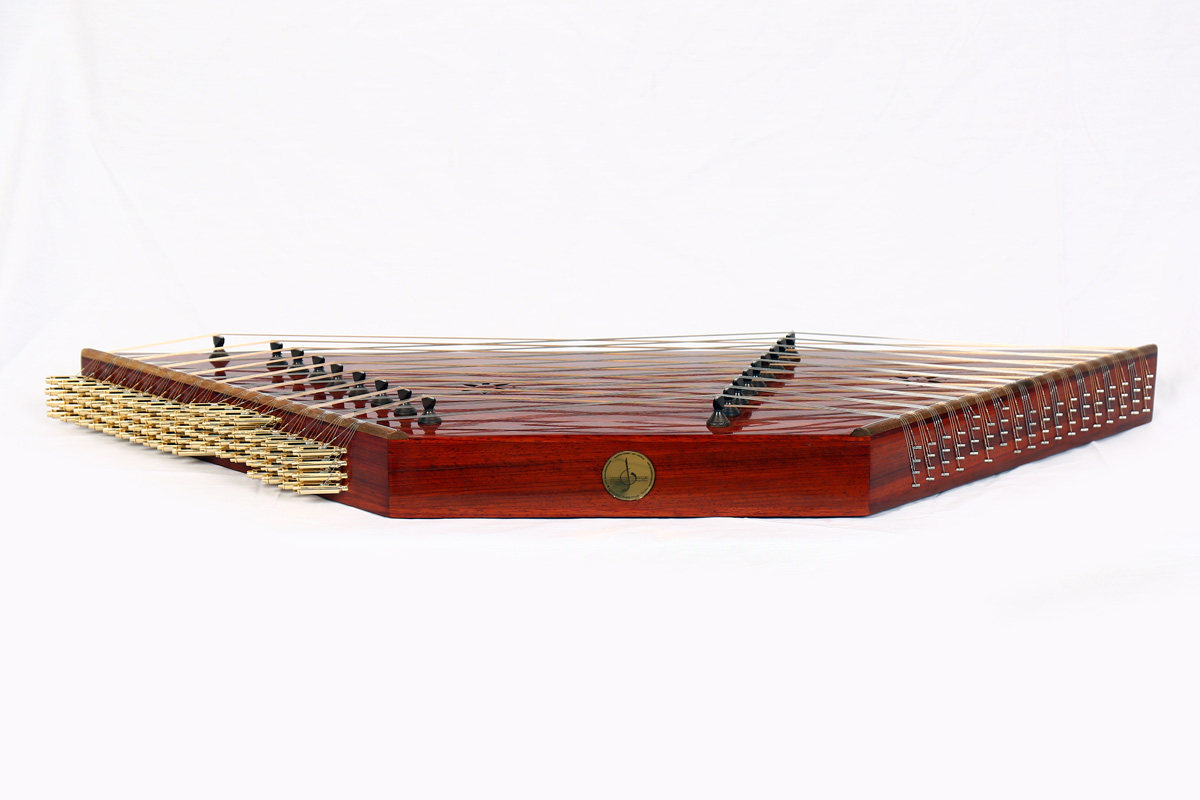 Persian Santoor by Davoud Shirazi - model Yaghoot Sorkh Sol tuned